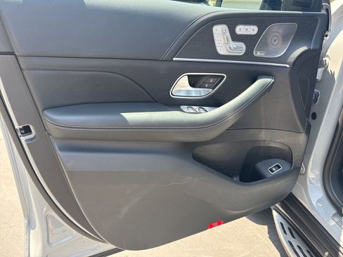 Used 2024 Mercedes-Benz GLE 450 4MATIC image 8