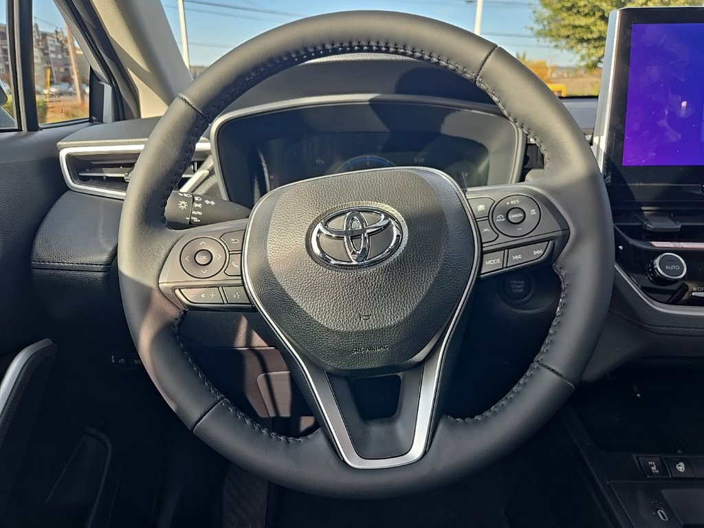 New 2026 Toyota Corolla Cross LE w/ Moonroof Package AWD/4WD image 14
