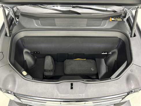 Used 2024 Rivian R1S Adventure AWD/4WD image 14