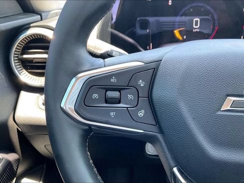 Used 2025 Chevrolet Trax ACTIV w/ Driver Confidence Package FWD image 11