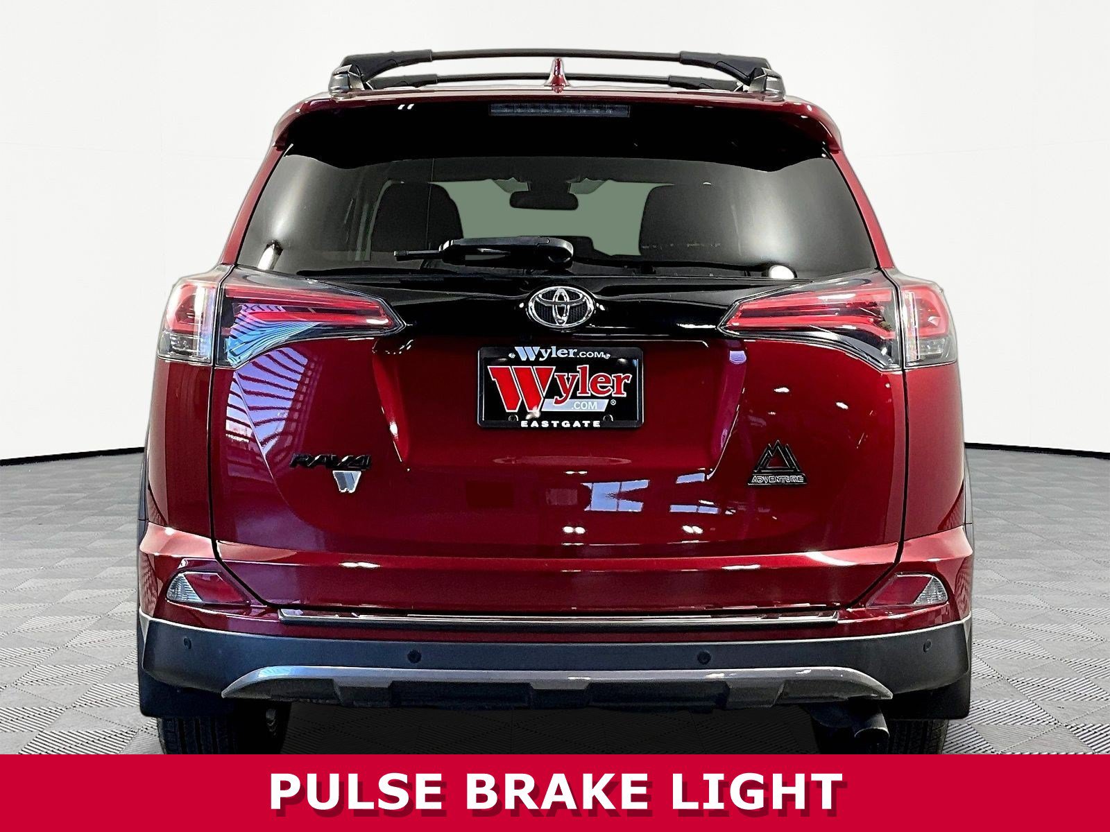 Used 2018 Toyota RAV4 Adventure AWD/4WD image 5