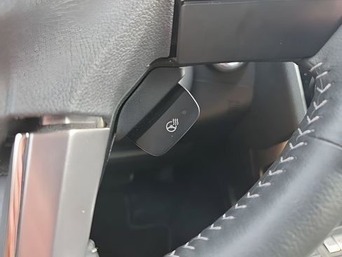 Used 2017 Subaru Forester 2.5i Touring image 26