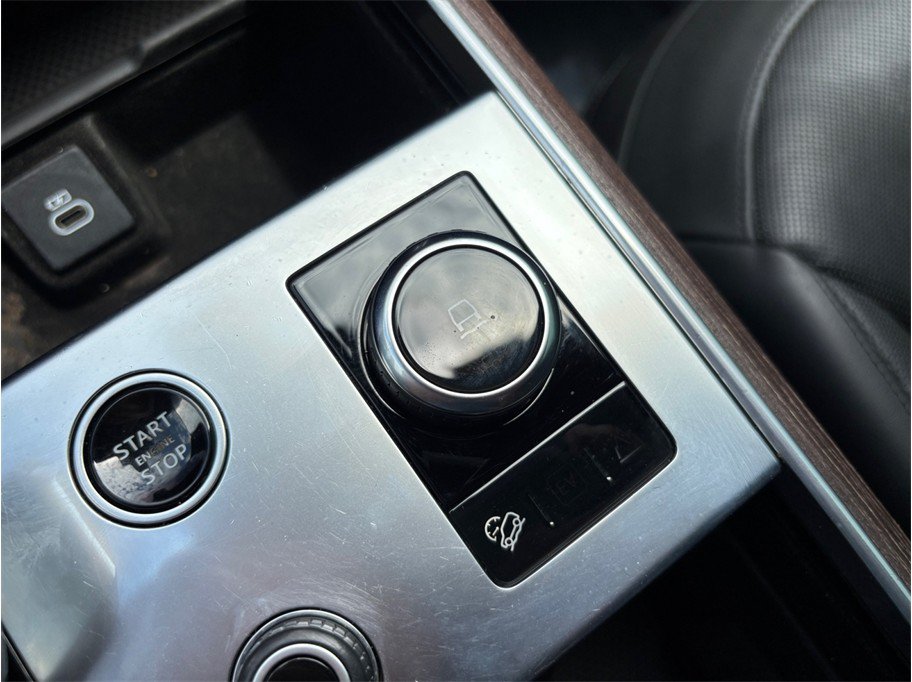 Used 2023 Land Rover Range Rover SE AWD/4WD image 37