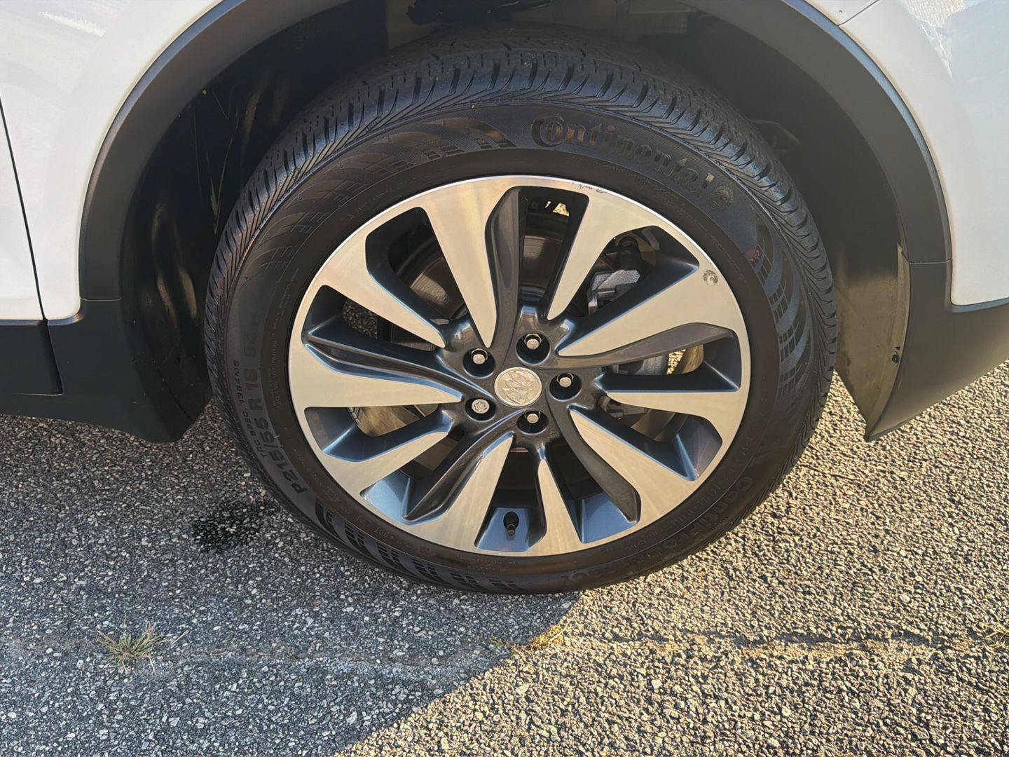 Used 2022 Buick Encore Preferred w/ Safety Package FWD image 15