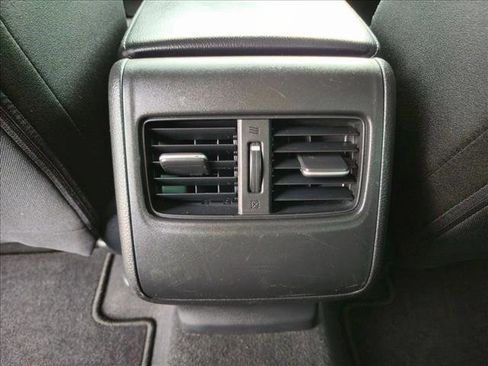 Used 2018 Honda Accord EX image 18