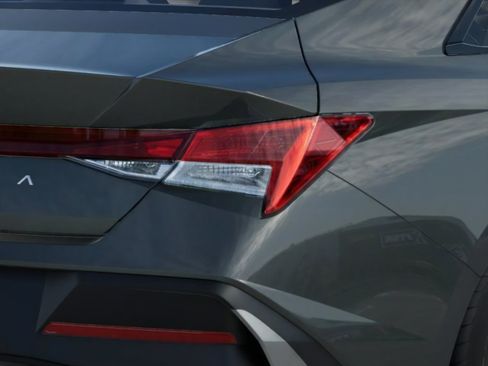 New 2026 Hyundai Elantra SE FWD image 10