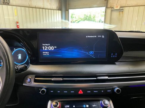 Used 2025 Hyundai Palisade Calligraphy AWD/4WD image 41