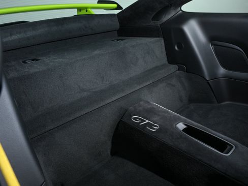 Used 2018 Porsche 911 GT3 RWD image 22