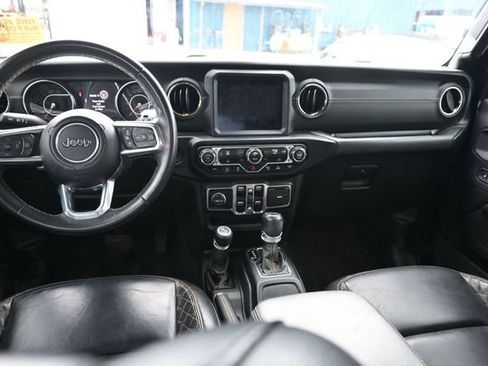 Used 2021 Jeep Wrangler Unlimited Sahara AWD/4WD image 15