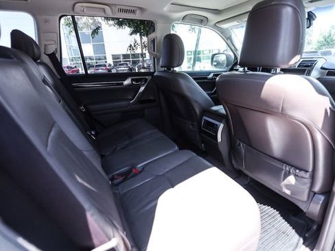 Used 2014 Lexus GX 460 w/ Premium Package AWD/4WD image 52