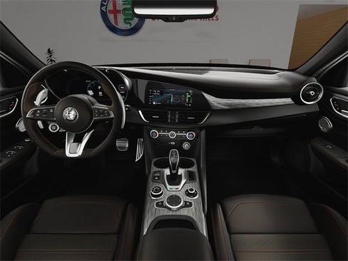New 2025 Alfa Romeo Giulia w/ Driving Assist Package image 17