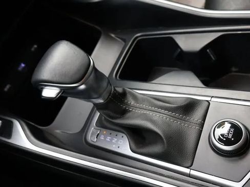 Used 2022 Kia Sorento S FWD image 35