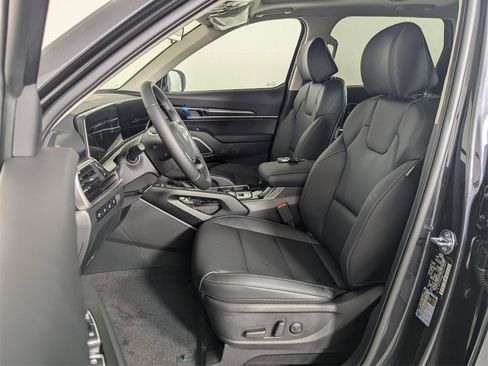 New 2025 Kia Telluride S image 12