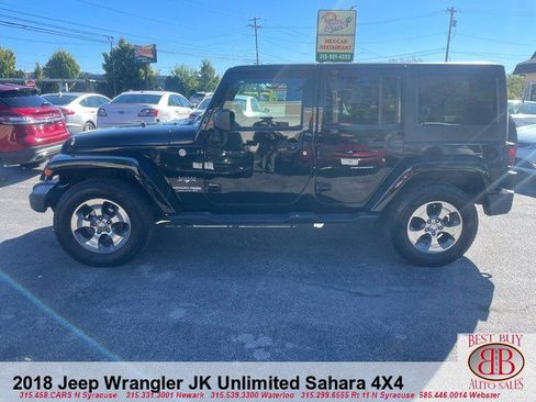 Used 2018 Jeep Wrangler Unlimited Sahara w/ Connectivity Group image 6