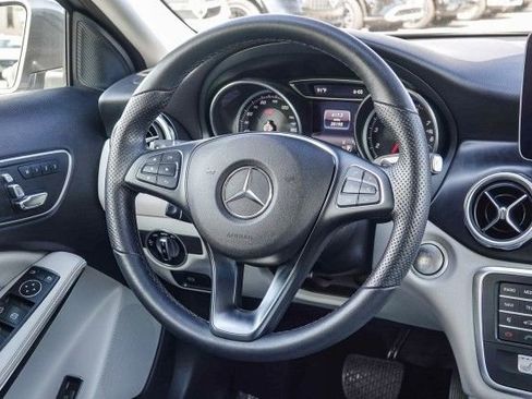 Certified 2020 Mercedes-Benz GLA 250 image 13