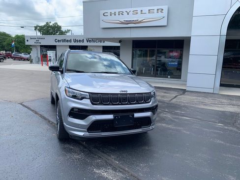 Used 2022 Jeep Compass High Altitude AWD/4WD image 2