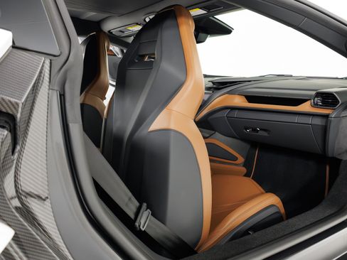 Used 2024 Lamborghini Revuelto AWD/4WD image 51