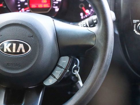 Used 2016 Kia Soul FWD image 28