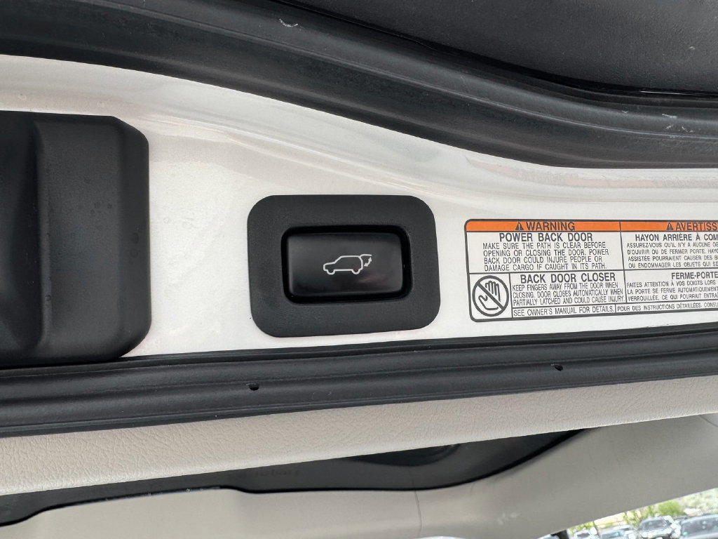 Used 2018 Lexus LX 570 4WD image 10