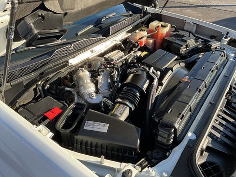 Used 2020 Chevrolet Silverado 2500 LTZ w/ LTZ Plus Package image 35