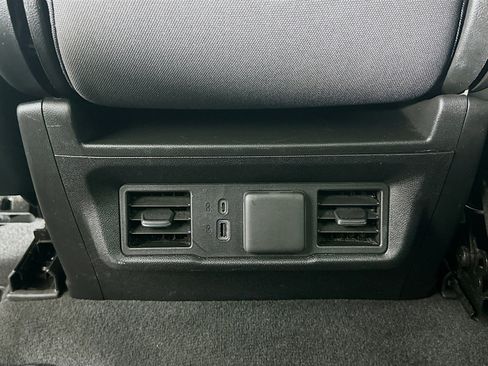 Used 2022 Chevrolet Silverado 1500 LT image 25