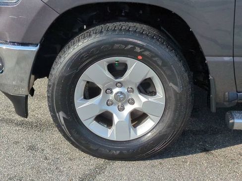 Used 2022 RAM 1500 Big Horn RWD image 10