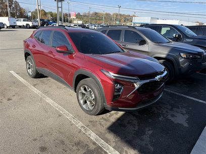 Used 2025 Chevrolet Trax LT w/ Driver Confidence Package