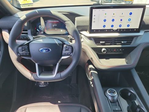 Used 2026 Ford Explorer ST-Line w/ ST-Line Street Pack RWD image 4