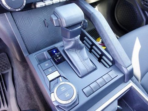 Certified 2024 Toyota Tacoma SR5 image 29