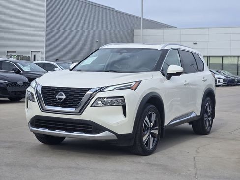 Used 2023 Nissan Rogue Platinum image 6