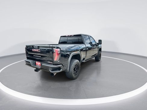 Used 2024 GMC Sierra 2500 AT4 w/ AT4 Premium Plus Package AWD/4WD image 8