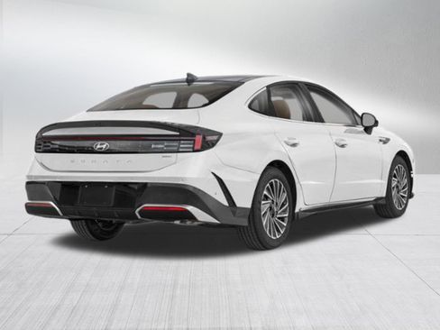 New 2026 Hyundai Sonata Limited image 3