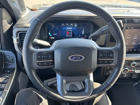 Used 2024 Ford F350 Lariat w/ Camper Package image 17