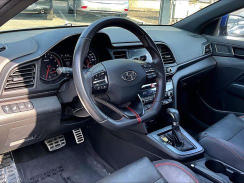 Used 2020 Hyundai Elantra Sport w/ Cargo Package (C1) image 17