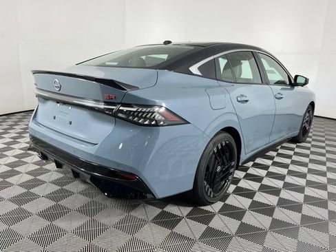 New 2026 Nissan Sentra SR w/ SR Premium Package FWD image 11