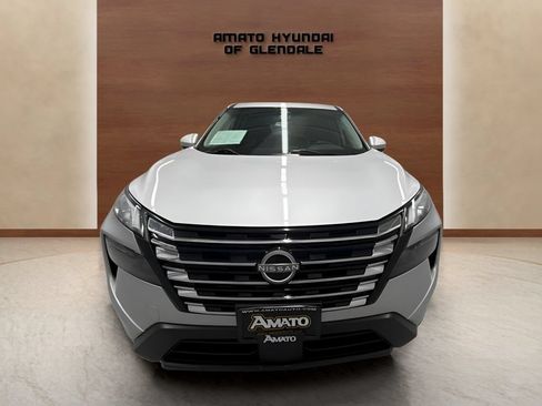 Used 2024 Nissan Rogue SV FWD image 10