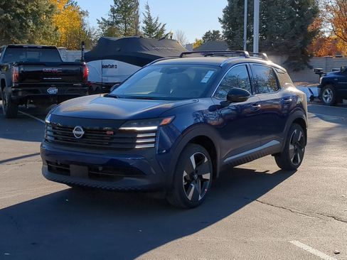 New 2026 Nissan Kicks SR w/ Cold Weather Package image 10