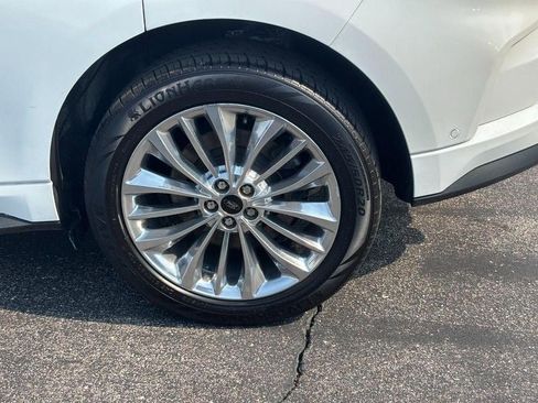 Used 2022 Ford Edge Titanium w/ Equipment Group 301A image 7