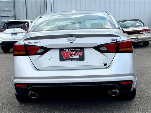 New 2025 Nissan Altima 2.5 SR w/ SR Premium Package image 4