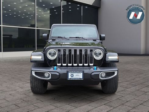 Used 2023 Jeep Wrangler Unlimited Sahara w/ Cold Weather Group AWD/4WD image 8