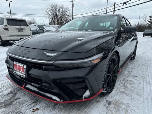 Used 2024 Hyundai Elantra N image 11