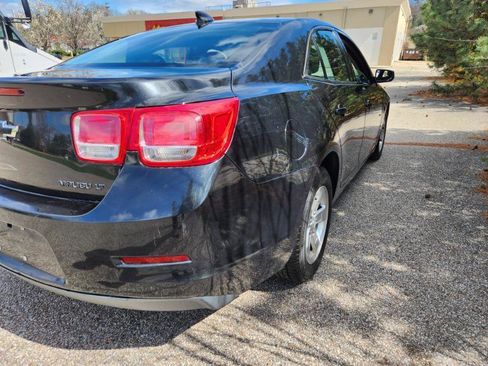 Used 2015 Chevrolet Malibu LT image 9