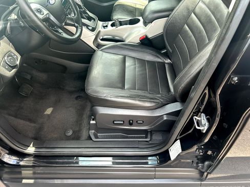 Used 2013 Ford C-MAX Energi SEL image 11