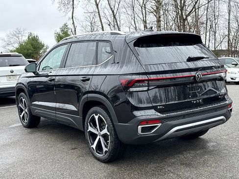 New 2026 Volkswagen Taos SEL image 5