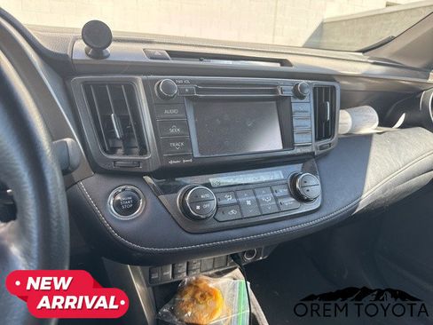 Used 2013 Toyota RAV4 Limited image 19