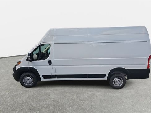 New 2024 RAM ProMaster 3500 w/ Convenience Group image 8