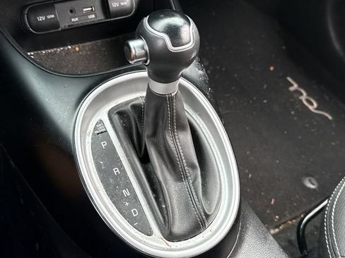 Used 2018 Kia Soul + FWD image 29