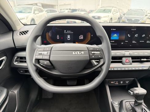 New 2026 Kia K4 FWD image 10