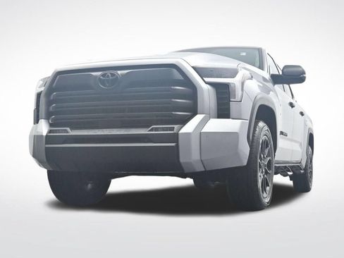 Used 2024 Toyota Tundra SR5 w/ SR5 Convenience Package AWD/4WD image 29