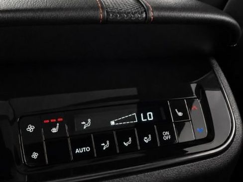 Used 2026 Nissan Armada PRO-4X AWD/4WD image 43